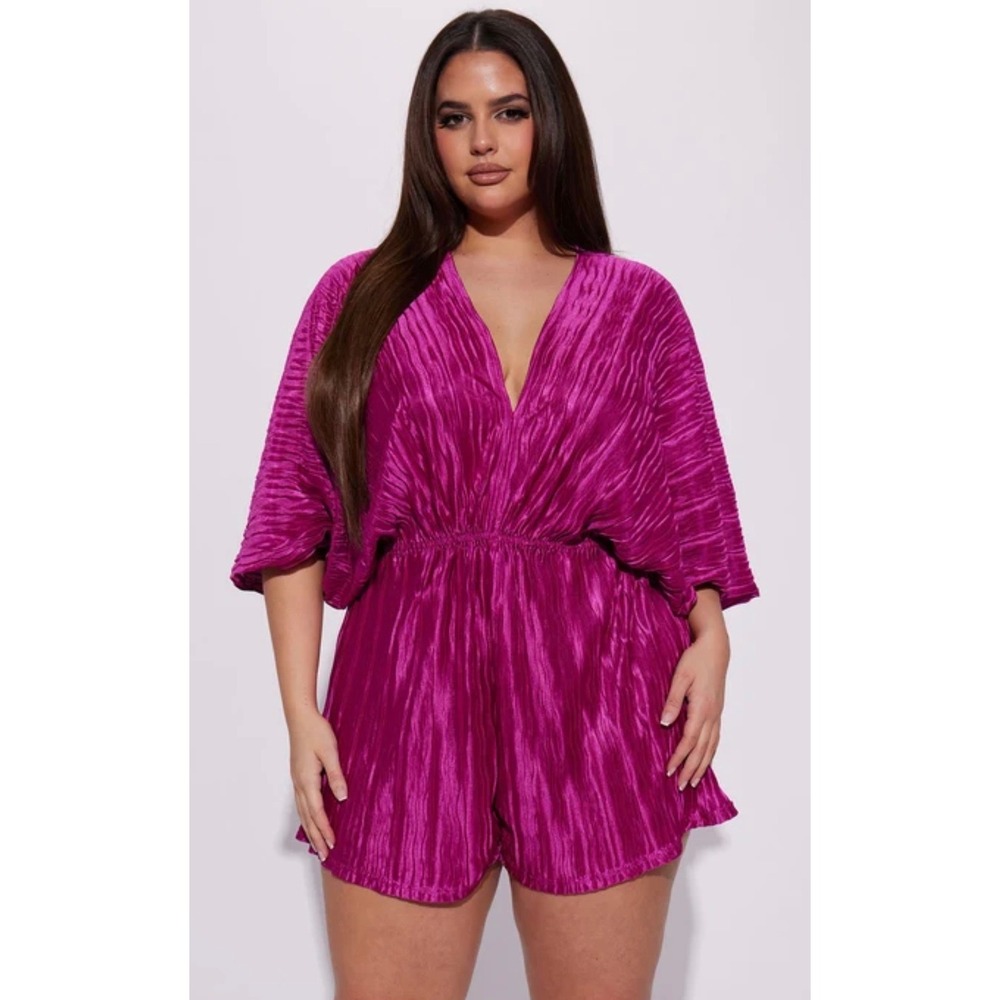 Fashion Nova Magenta Plisse Romper Deep V-Neck Dolman Sleeve Open Back Size L